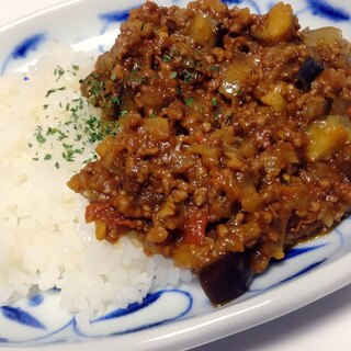 フライパンで簡単！ナス&トマトのキーマカレー